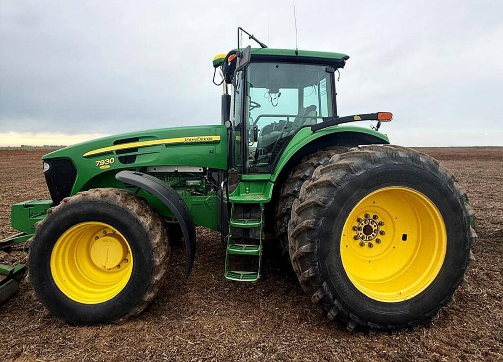 John Deere 7930