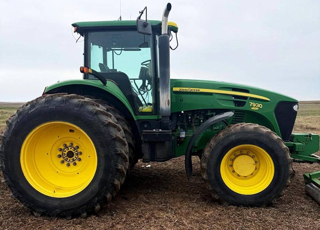 John Deere 7930