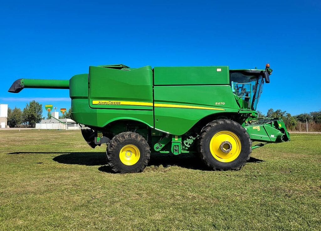 John Deere S670 SD