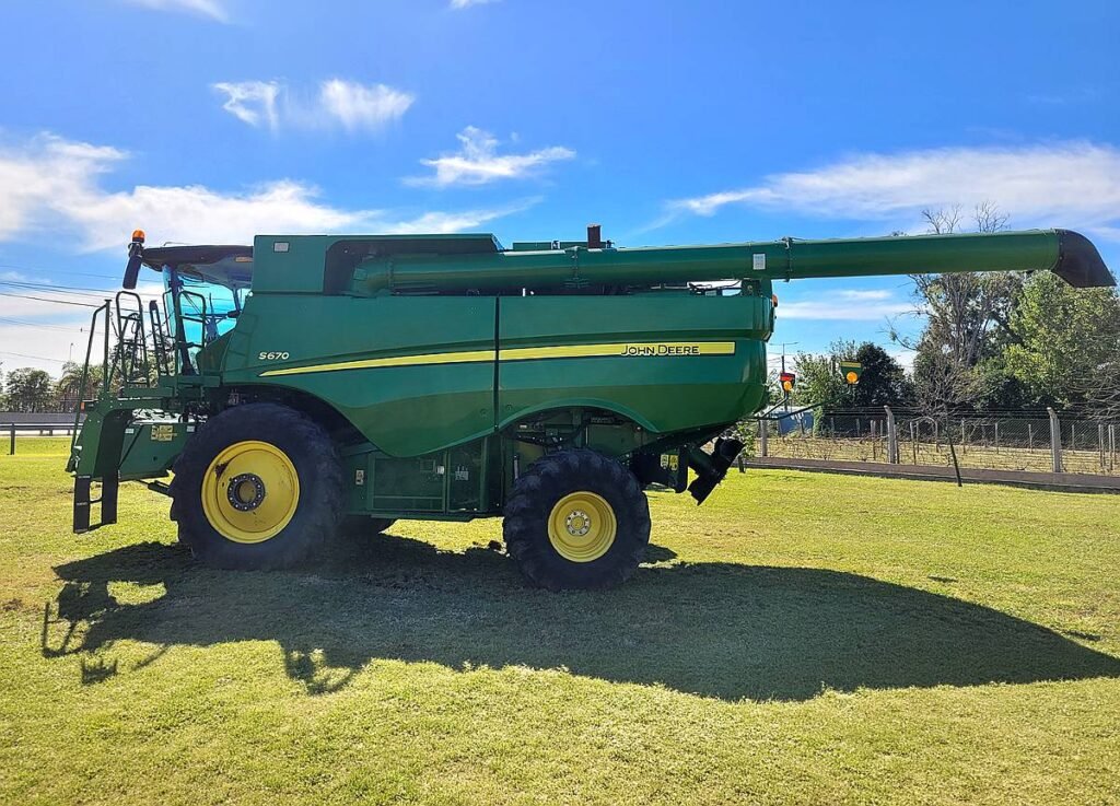 John Deere S670 SD