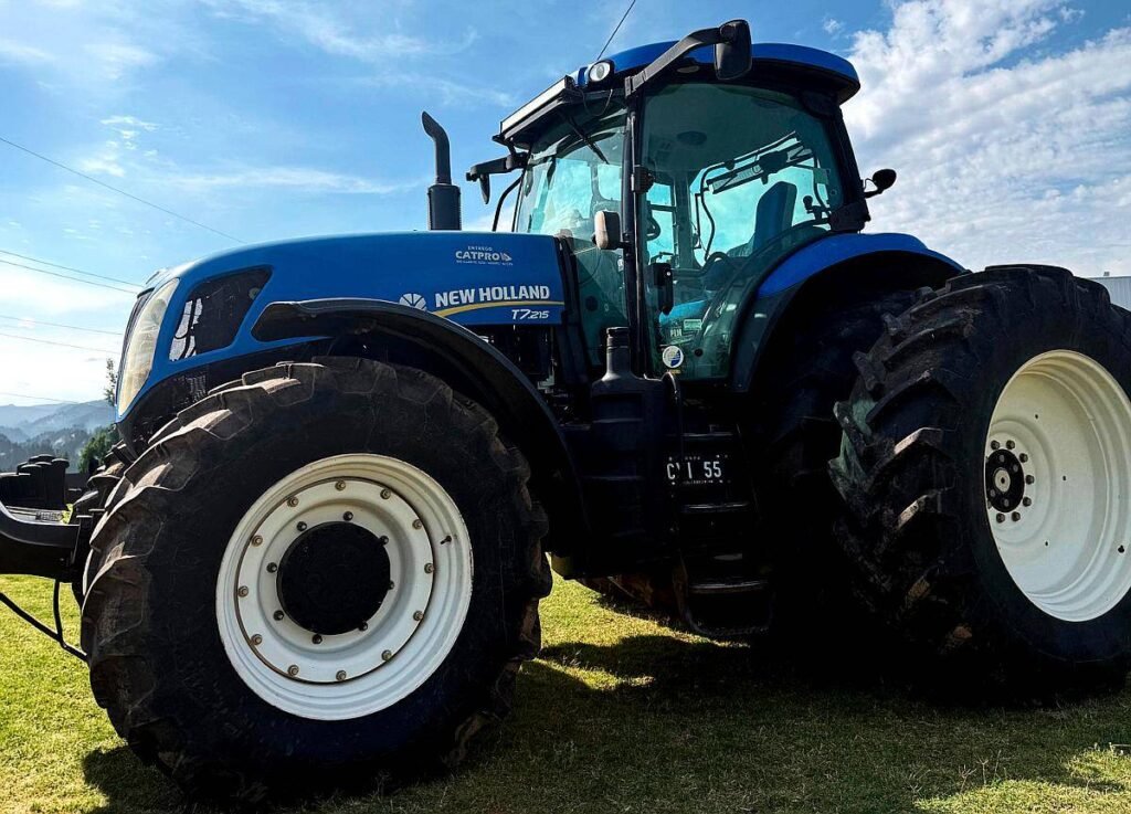 New Holland - T7.215