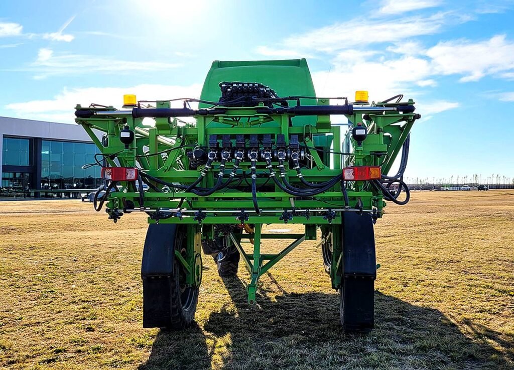 Pulverizadora Autopropulsada Metalfor 3025