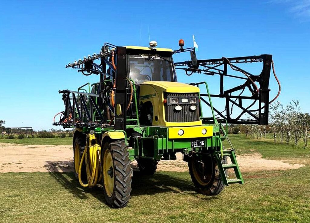 Pulverizadora Caiman SP 3025